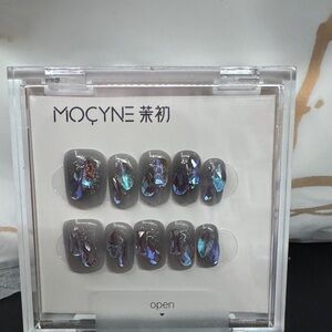 MOCYNE Gray and Blue Press-On Nails